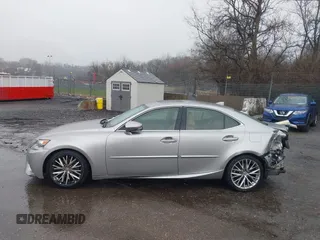 2014 Lexus IS 250 with VIN JTHCF1D22E5010356, listed as a IAAI auction lot 41869768 with 139,010 mi miles and . Bid and sale history available at DreamBid. Image 14.