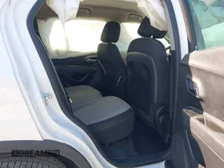 2015 Chevrolet Trax LS with VIN KL7CJKSB7FB069640, listed as a IAAI auction lot 41795991 with 153,789 mi miles. Bid and sale history available at carsss.com. Image 8.