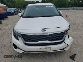 2021 Kia Seltos LX with VIN KNDEPCAA4M7118303, listed as a Copart auction lot 58011615 with 45,750 mi miles and Salvage title. Bid and sale history available at DreamBid. Image 5.