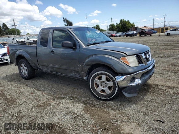 2007 Nissan Frontier SE z VIN 1N6AD06U77C418922, wystawiony jako Copart lot #56603015 z przebiegiem 354 484 mil mil oraz Szkoda całkowita • Salvage title. Historia ofert i sprzedaży dostępna na DreamBid. Obrazek 4.
