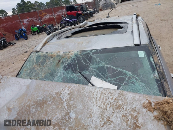 2024 Hyundai Venue SEL with VIN KMHRC8A32RU333999, listed as a IAAI auction lot 41265592 with 17,616 mi miles and . Bid and sale history available at DreamBid. Image 17.