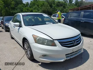 2012 Honda Accord EX-L z VIN 1HGCP3F86CA008370, wystawiony jako IAAI lot #42506371 z przebiegiem Nie podano mil oraz . Historia ofert i sprzedaży dostępna na DreamBid. Obrazek 1.