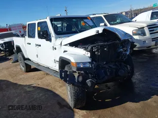 2022 Jeep Gladiator Overland z VIN 1C6HJTFGXNL142438, wystawiony jako IAAI lot #41442944 z przebiegiem 52 867 mil mil oraz . Historia ofert i sprzedaży dostępna na DreamBid. Obrazek 1.