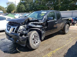 2014 Nissan Frontier SV with VIN 1N6AD0CU6EN746063, listed as a Copart auction lot 71027444 with 160,195 mi miles and Salvage title. Bid and sale history available at DreamBid. Image 1.