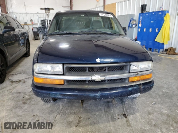 2000 Chevrolet S-10 LS with VIN 1GCCS195XYK234688, listed as a Copart auction lot 87216574 with Not Provided miles and Salvage Title. Bid and sale history available at DreamBid. Image 5.