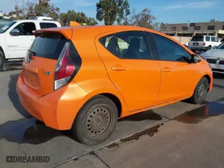 2015 Toyota Prius c One with VIN JTDKDTB36F1089632, listed as a IAAI auction lot 39346442 with 1 mi miles. Bid and sale history available at carsss.com. Image 4.