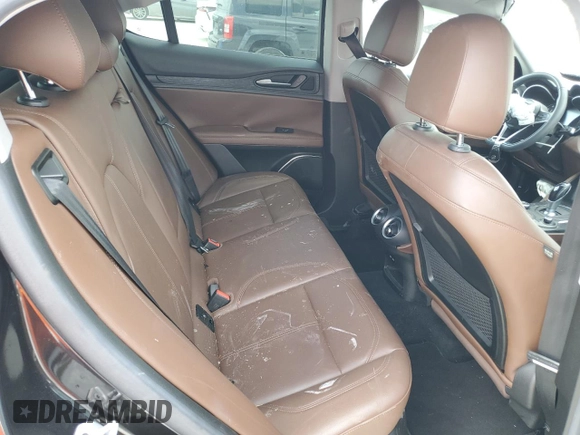 2019 Alfa Romeo Stelvio z VIN ZASPAKAN8K7C49262, wystawiony jako Copart lot #54317625 z przebiegiem Nie podano mil oraz Nie do naprawy • Non repairable. Historia ofert i sprzedaży dostępna na DreamBid. Obrazek 11.