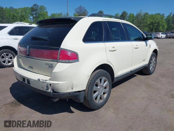 2008 Lincoln MKX with VIN 2LMDU88C48BJ17142, listed as a IAAI auction lot 42144487 with 239,637 mi miles. Bid and sale history available at carsss.com. Image 4.