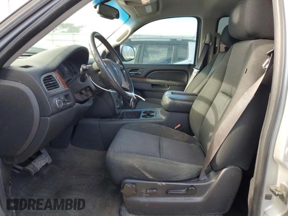 2013 GMC Yukon XL SLE with VIN 1GKS1HE02DR203829, listed as a Copart auction lot 42528135 with 191,223 mi miles and Clean Title. Bid and sale history available at carsss.com. Image 7.
