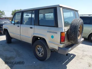 1990 Isuzu Trooper с VIN JACCH58R4L8907425, выставлен на аукционе IAAI как лот 42504278 с пробегом 196 138 миль миль и . История ставок и продаж доступна на DreamBid. Изображение 3.