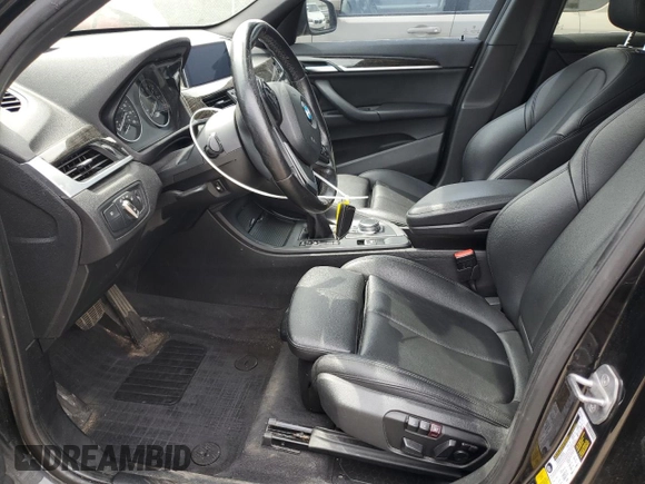 2017 BMW X1 xDrive28i with VIN WBXHT3C37H5F76075, listed as a Copart auction lot 53315395 with 143,141 mi miles and Clean title. Bid and sale history available at DreamBid. Image 7.