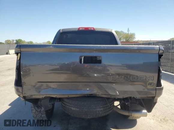 2014 Toyota Tundra SR5 z VIN 5TFEY5F12EX171374, wystawiony jako Copart lot #48051355 z przebiegiem 133 725 mil mil oraz Szkoda całkowita • Salvage title. Historia ofert i sprzedaży dostępna na DreamBid. Obrazek 6.