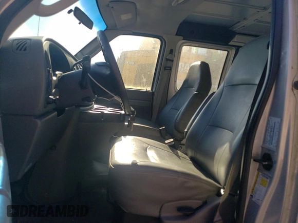 2007 Ford Econoline Cargo Commercial with VIN 1FTNE14W37DA88556, listed as a Copart auction lot 84121524 with 77,702 mi miles and Clean Title. Bid and sale history available at DreamBid. Image 7.