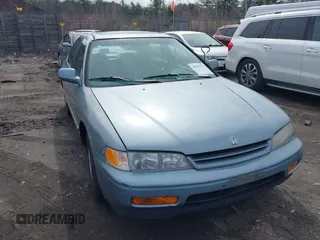 1995 Honda Accord EX w/Leather with VIN 1HGCD5665SA132230, listed as a IAAI auction lot 41955713 with 101,999 mi miles. Bid and sale history available at carsss.com. Image 6.