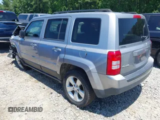 2016 Jeep Patriot Latitude with VIN 1C4NJRFB3GD646779, listed as a IAAI auction lot 42541396 with 135,094 mi miles and . Bid and sale history available at DreamBid. Image 3.