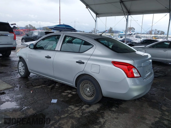2014 Nissan Versa SV with VIN 3N1CN7AP3EL850625, listed as a IAAI auction lot 41786792 with 193,433 mi miles and . Bid and sale history available at carsss.com. Image 3.