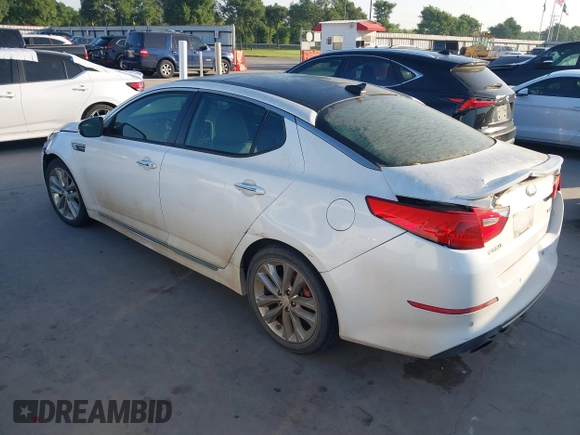 2015 Kia Optima SX Turbo with VIN 5XXGR4A69FG517335, listed as a IAAI auction lot 42014655 with 91,831 mi miles. Bid and sale history available at carsss.com. Image 3.