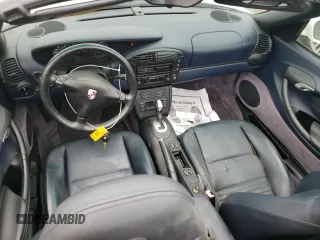 2001 Porsche Boxster z VIN WP0CA29821U622592, wystawiony jako Copart lot #56050735 z przebiegiem Nie podano mil oraz Szkoda całkowita • Salvage title. Historia ofert i sprzedaży dostępna na DreamBid. Obrazek 8.