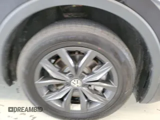 2024 Volkswagen Tiguan SE with VIN 3VV3B7AX0RM097417, listed as a IAAI auction lot 42850740 with 27,759 mi miles and . Bid and sale history available at DreamBid. Image 1.