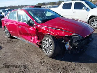 2021 Hyundai Sonata Hybrid Limited with VIN KMHL54JJ5MA033732, listed as a IAAI auction lot 41592334 with 30,911 mi miles. Bid and sale history available at carsss.com. Image 1.