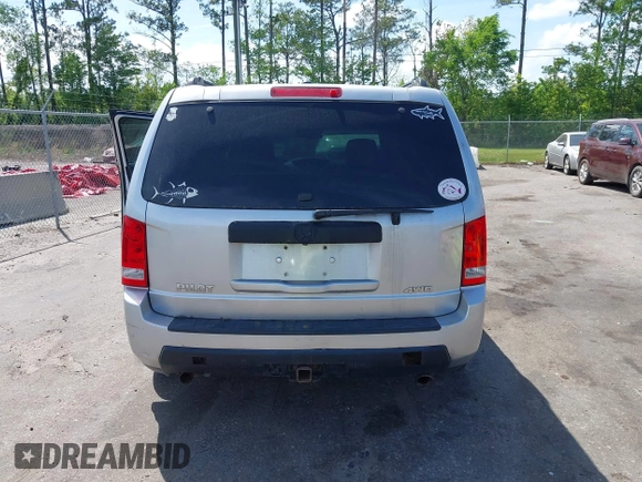 2011 Honda Pilot EX-L with VIN 5FNYF4H60BB096041, listed as a IAAI auction lot 41971952 with 165,868 mi miles and . Bid and sale history available at carsss.com. Image 16.