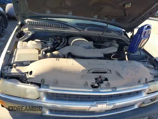 2002 Chevrolet Suburban LT z VIN 1GNEC16Z32J237983, wystawiony jako IAAI lot #41466060 z przebiegiem 260 343 mil mil oraz . Historia ofert i sprzedaży dostępna na DreamBid. Obrazek 10.
