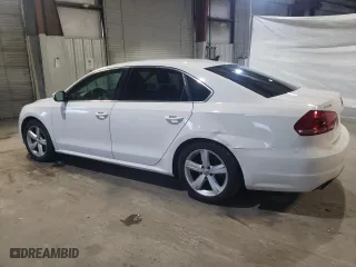 2015 Volkswagen Passat 1.8T Limited Edition with VIN 1VWAT7A33FC082226, listed as a Copart auction lot 52008225 with 185,941 mi miles and Clean Title. Bid and sale history available at carsss.com. Image 2.