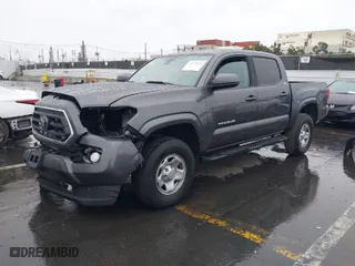 2020 Toyota Tacoma 2WD SR with VIN 5TFAX5GN2LX180334, listed as a IAAI auction lot 41736032 with 1 mi miles. Bid and sale history available at carsss.com. Image 2.