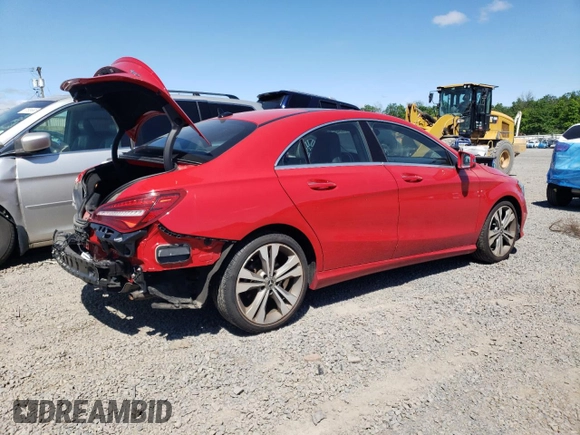 2019 Mercedes-Benz CLA 250 z VIN WDDSJ4GB3KN724488, wystawiony jako Copart lot #57638645 z przebiegiem 49 989 mil mil oraz Szkoda całkowita • Salvage title. Historia ofert i sprzedaży dostępna na DreamBid. Obrazek 3.