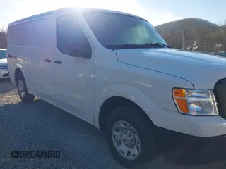 2020 Nissan NV Cargo SV z VIN 1N6BF0KM9LN802655, wystawiony jako IAAI lot #41822221 z przebiegiem 156 183 mil mil oraz . Historia ofert i sprzedaży dostępna na DreamBid. Obrazek 1.
