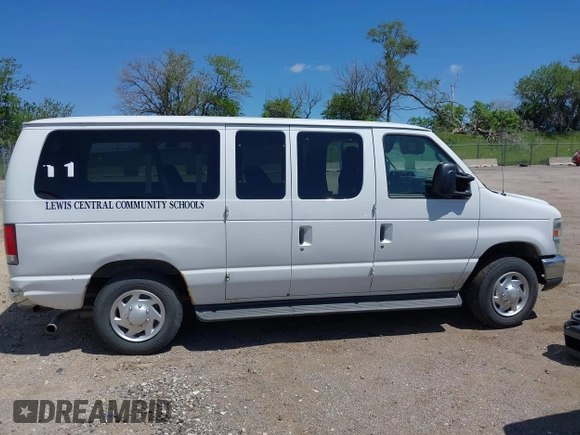 2013 Ford Econoline Passenger XL with VIN 1FMNE1BLXDDB29636, listed as a IAAI auction lot 42274116 with 141,261 mi miles and . Bid and sale history available at DreamBid. Image 14.