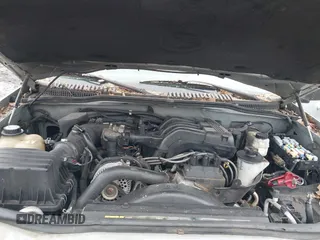 2005 Mercury Mountaineer with VIN 4M2DU86E25ZJ20760, listed as a IAAI auction lot 42512014 with 120,923 mi miles and . Bid and sale history available at DreamBid. Image 10.