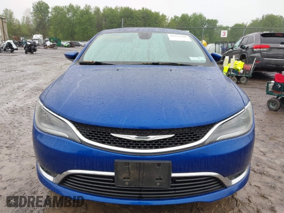 2015 Chrysler 200 Limited z VIN 1C3CCCAB8FN666691, wystawiony jako IAAI lot #42332599 z przebiegiem 101 480 mil mil oraz . Historia ofert i sprzedaży dostępna na DreamBid. Obrazek 12.