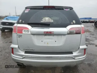 2017 GMC Terrain Denali z VIN 2GKALREK9H6214664, wystawiony jako Copart lot #47636815 z przebiegiem 118 270 mil mil oraz Czysty tytuł • Clean title. Historia ofert i sprzedaży dostępna na DreamBid. Obrazek 6.