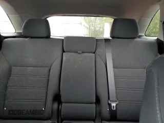 2020 Kia Sorento LX z VIN 5XYPG4A36LG698588, wystawiony jako Copart lot #57240045 z przebiegiem 75 298 mil mil oraz Szkoda całkowita • Salvage title. Historia ofert i sprzedaży dostępna na DreamBid. Obrazek 10.