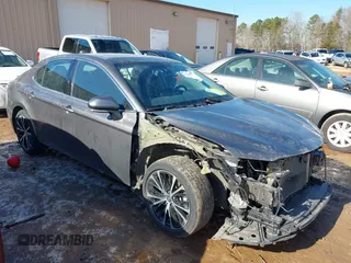 2021 Toyota Camry XSE z VIN 4T1K61AK4MU569697, wystawiony jako IAAI lot #41250987 z przebiegiem 48 278 mil mil oraz . Historia ofert i sprzedaży dostępna na DreamBid. Obrazek 1.