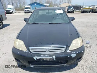 2000 Honda Civic LX with VIN 1HGEJ6670YL065386, listed as a IAAI auction lot 42199165 with 162,758 mi miles and . Bid and sale history available at carsss.com. Image 6.