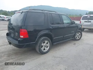 2004 Ford Explorer XLT z VIN 1FMZU73K54UA18067, wystawiony jako IAAI lot #42502018 z przebiegiem 202 136 mil mil oraz . Historia ofert i sprzedaży dostępna na DreamBid. Obrazek 4.