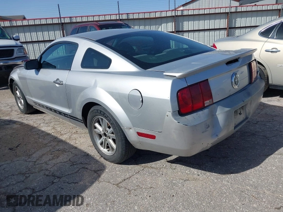 2009 Ford Mustang with VIN 1ZVHT80N695109225, listed as a IAAI auction lot 41692408 with 241,122 mi miles and . Bid and sale history available at carsss.com. Image 3.