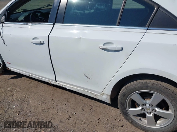 2014 Chevrolet Cruze 1LT with VIN 1G1PC5SB4E7481461, listed as a IAAI auction lot 42628673 with 164,689 mi miles and . Bid and sale history available at DreamBid. Image 21.