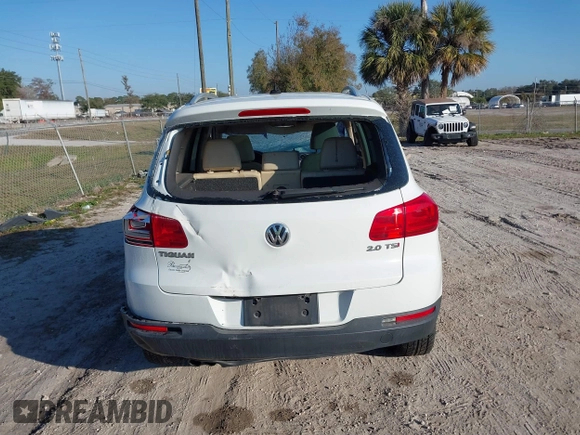2015 Volkswagen Tiguan SE with VIN WVGAV7AX5FW600170, listed as a IAAI auction lot 41460660 with Not provided miles and . Bid and sale history available at DreamBid. Image 16.