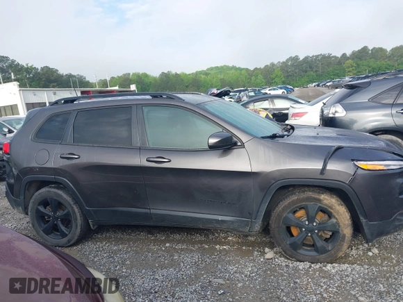 2018 Jeep Cherokee Latitude with VIN 1C4PJLCB4JD513885, listed as a IAAI auction lot 42091548 with 161,339 mi miles and . Bid and sale history available at DreamBid. Image 13.