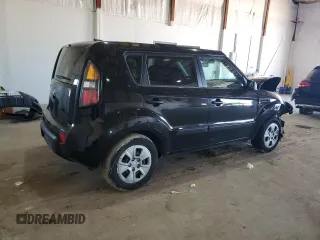 2011 Kia Soul with VIN KNDJT2A13B7231144, listed as a Copart auction lot 46532325 with 67,872 mi miles and Salvage Title. Bid and sale history available at carsss.com. Image 3.