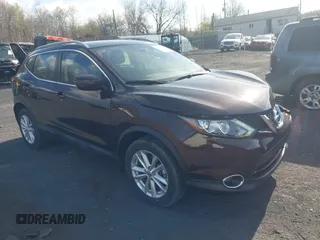 2017 Nissan Rogue Sport SL with VIN JN1BJ1CR6HW102713, listed as a IAAI auction lot 42073945 with 28,120 mi miles. Bid and sale history available at carsss.com. Image 1.