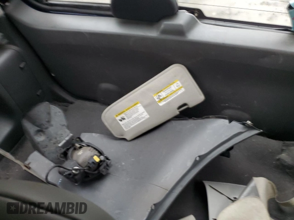 2005 Ford Escape XLT with VIN 1FMYU93165KD64012, listed as a Copart auction lot 77696623 with 144,630 mi miles and Non Repairable. Bid and sale history available at carsss.com. Image 12.