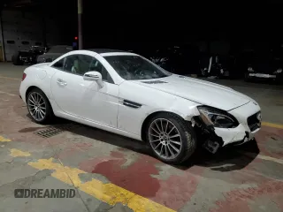 2017 Mercedes-Benz SLC 300 z VIN WDDPK3JA3HF140463, wystawiony jako Copart lot #86628104 z przebiegiem 57 769 mil mil oraz Szkoda całkowita • Salvage title. Historia ofert i sprzedaży dostępna na DreamBid. Obrazek 4.