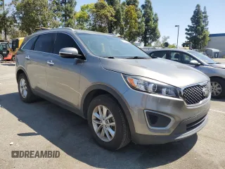 2016 Kia Sorento LX with VIN 5XYPG4A38GG159007, listed as a Copart auction lot 56145925 with 158,952 mi miles and Clean Title. Bid and sale history available at DreamBid. Image 4.