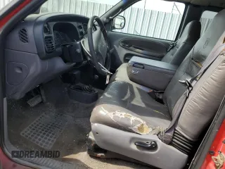 2000 Dodge 2500 z VIN 1B7KF23Z6YJ187490, wystawiony jako Copart lot #57873375 z przebiegiem 238 769 mil mil oraz Szkody całkowita. Historia ofert i sprzedaży dostępna na DreamBid. Obrazek 7.