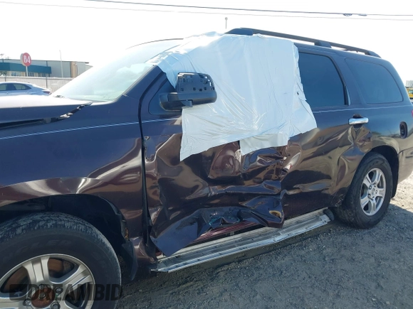 2008 Toyota Sequoia Limited with VIN 5TDZY68A28S001143, listed as a IAAI auction lot 41303569 with 227,803 mi miles and . Bid and sale history available at DreamBid. Image 6.