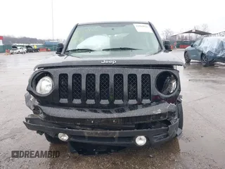 2017 Jeep Patriot Sport with VIN 1C4NJPBA1HD208653, listed as a IAAI auction lot 41864826 with 77,196 mi miles. Bid and sale history available at carsss.com. Image 6.